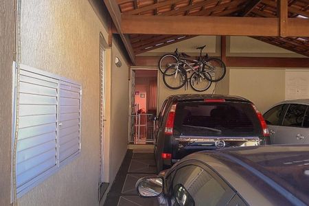 Casa à venda com 130m², 3 quartos e 2 vagas
