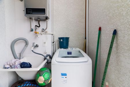 Apartamento à venda com 43m², 2 quartos e 1 vaga Apartamento à venda com 43m², 2 quartos e 1 vagaÁrea de Serviço