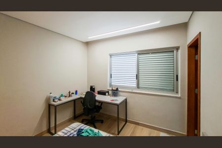 Casa à venda com 180m², 4 quartos e 1 vaga Casa à venda com 180m², 4 quartos e 1 vagaSuíte 2