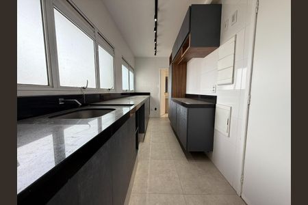Apartamento à venda com 156m², 3 quartos e 3 vagas