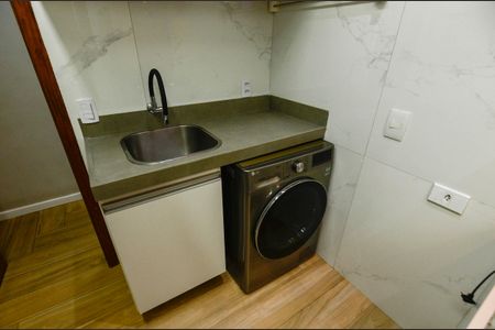 Apartamento à venda com 97m², 3 quartos e 1 vagaÁrea de Serviço