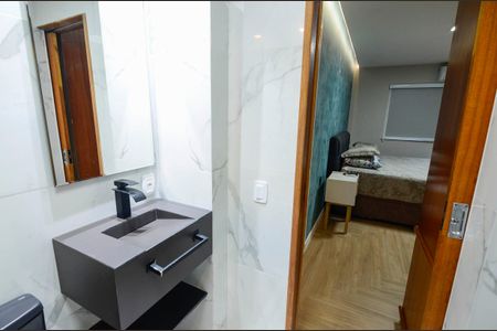 Apartamento à venda com 97m², 3 quartos e 1 vagaBanheiro da Suíte