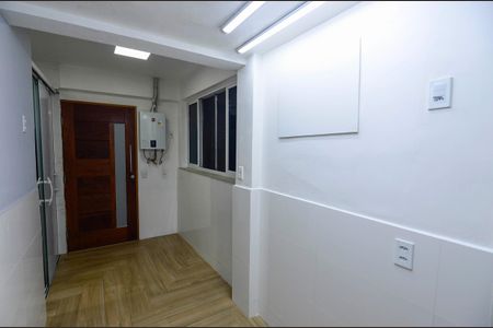 Apartamento à venda com 97m², 3 quartos e 1 vagaÁrea de Serviço