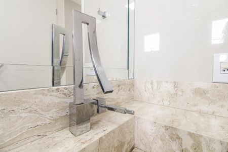 Apartamento à venda com 112m², 2 quartos e 2 vagasBanheiro Social 