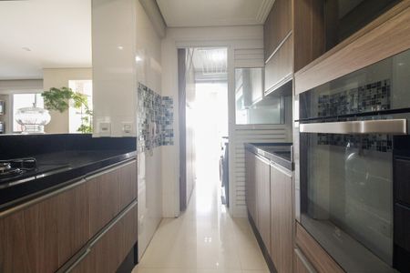 Apartamento à venda com 112m², 2 quartos e 2 vagasCozinha 