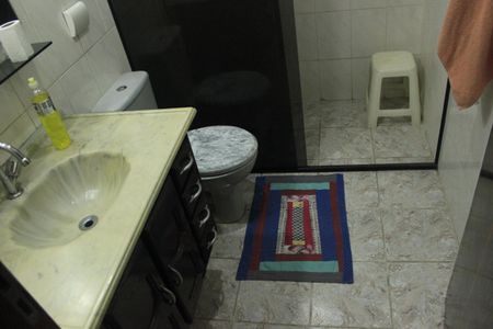 Casa à venda com 220m², 3 quartos e 3 vagasBanheiro 1