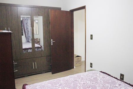 Casa à venda com 220m², 3 quartos e 3 vagasQuarto 3