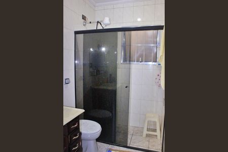 Casa à venda com 220m², 3 quartos e 3 vagasBanheiro 2