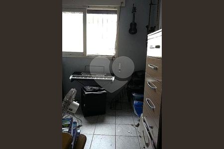 Casa à venda com 3 quartos, 240m² em Vila Monumento, São Paulo