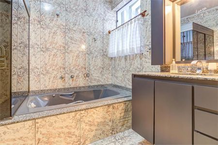 Casa à venda com 3 quartos, 244m² em Vila Clementino, São Paulo