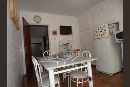 Casa à venda com 300m², 3 quartos e 2 vagas