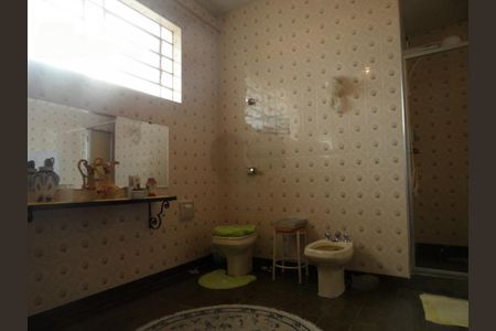 Casa à venda com 300m², 3 quartos e 2 vagas