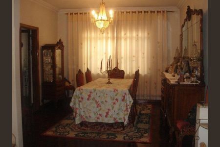 Casa à venda com 300m², 3 quartos e 2 vagas