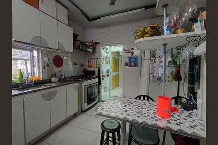Apartamento à venda com 236m², 3 quartos e 2 vagas
