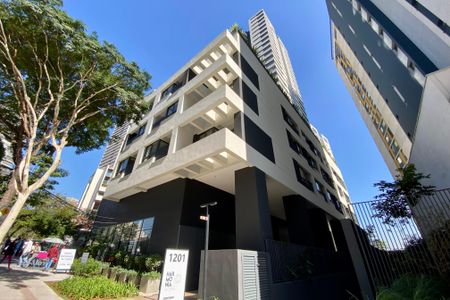 Studio para alugar com 32m², 1 quarto e sem vaga Studio para alugar com 32m², 1 quarto e sem vagaFachada