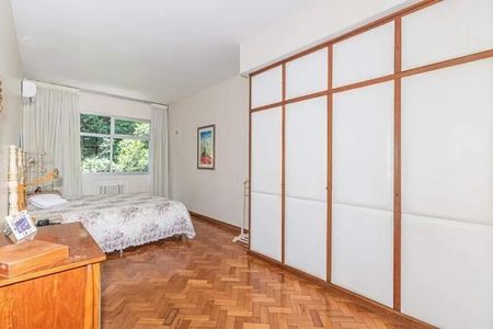Apartamento à venda com 245m², 4 quartos e 2 vagas