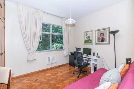 Apartamento à venda com 245m², 4 quartos e 2 vagas