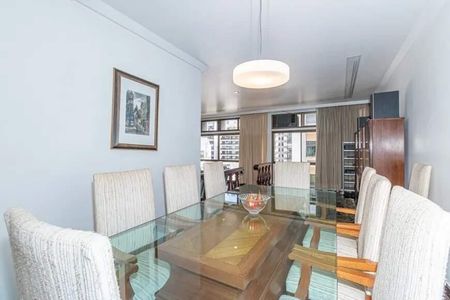Apartamento à venda com 245m², 4 quartos e 2 vagas