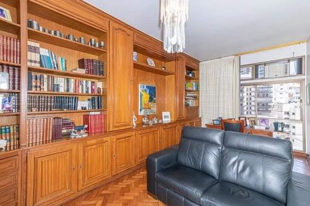 Apartamento à venda com 245m², 4 quartos e 2 vagas