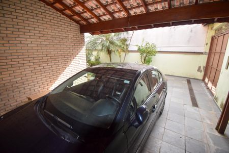 Casa à venda com 350m², 3 quartos e 2 vagas Casa à venda com 350m², 3 quartos e 2 vagasGaragem