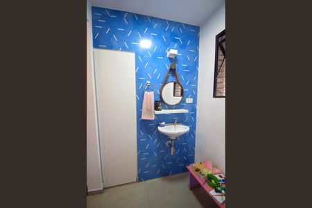 Casa à venda com 350m², 3 quartos e 2 vagas Casa à venda com 350m², 3 quartos e 2 vagasBanheiro 1