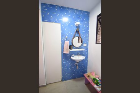 Casa à venda com 350m², 3 quartos e 2 vagas Casa à venda com 350m², 3 quartos e 2 vagasBanheiro