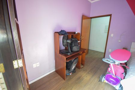 Casa à venda com 350m², 3 quartos e 2 vagas Casa à venda com 350m², 3 quartos e 2 vagasQuarto 2