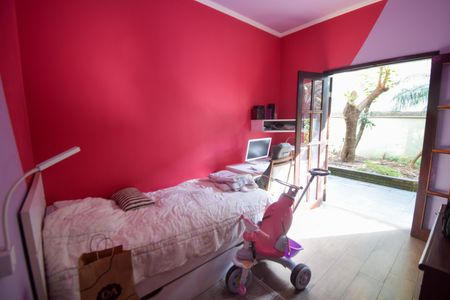 Casa à venda com 350m², 3 quartos e 2 vagas Casa à venda com 350m², 3 quartos e 2 vagasQuarto 3