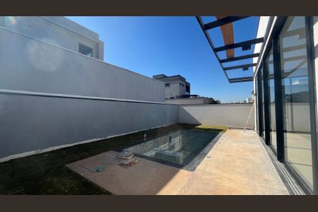 Casa de condomínio à venda com 428m², 4 quartos e 4 vagas