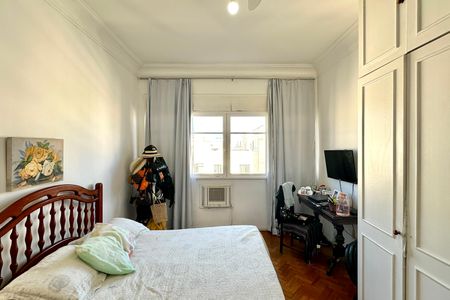 Apartamento à venda com 91m², 3 quartos e 1 vagaQuarto 02
