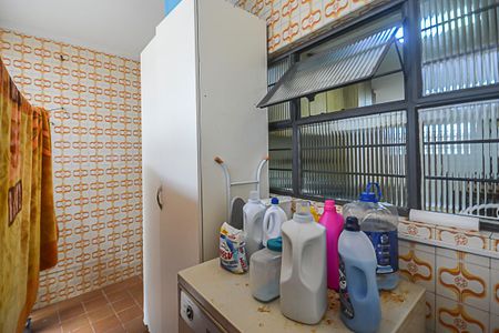 Casa à venda com 208m², 3 quartos e 2 vagas Casa à venda com 208m², 3 quartos e 2 vagasÁrea de Serviço