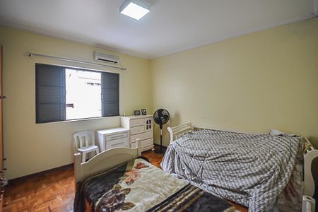 Casa à venda com 208m², 3 quartos e 2 vagas Casa à venda com 208m², 3 quartos e 2 vagasQuarto 3