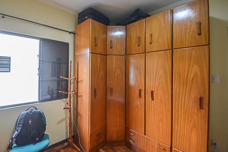 Casa à venda com 208m², 3 quartos e 2 vagas Casa à venda com 208m², 3 quartos e 2 vagasQuarto 2