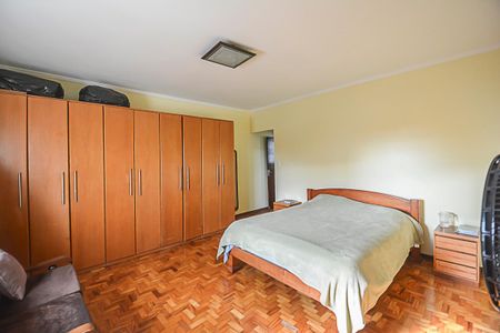 Casa à venda com 208m², 3 quartos e 2 vagas Casa à venda com 208m², 3 quartos e 2 vagasSuíte