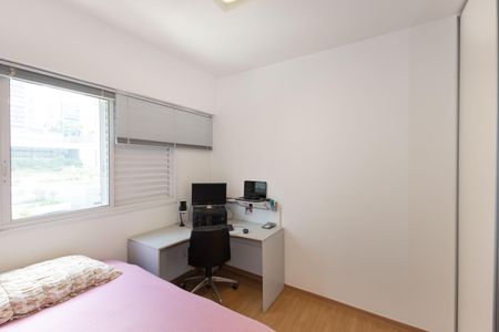 Apartamento à venda com 77m², 2 quartos e 2 vagas Apartamento à venda com 77m², 2 quartos e 2 vagasQuarto