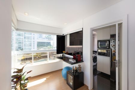 Apartamento à venda com 77m², 2 quartos e 2 vagas Apartamento à venda com 77m², 2 quartos e 2 vagasCozinha