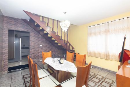 Casa à venda com 359m², 3 quartos e 2 vagas Casa à venda com 359m², 3 quartos e 2 vagasCopa