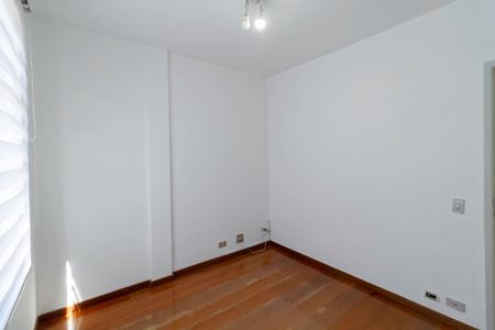 Apartamento à venda com 85m², 3 quartos e 2 vagas Apartamento à venda com 85m², 3 quartos e 2 vagasQuarto 2