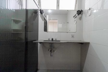 Apartamento à venda com 85m², 3 quartos e 2 vagas Apartamento à venda com 85m², 3 quartos e 2 vagasBanheiro social
