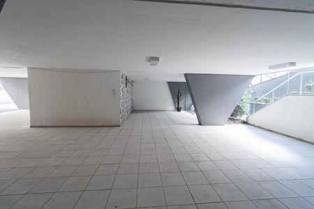 Apartamento à venda com 85m², 3 quartos e 2 vagas Apartamento à venda com 85m², 3 quartos e 2 vagasÁrea comum - Salão de festas