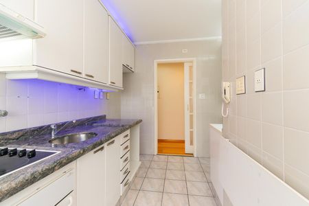 Apartamento à venda com 67m², 2 quartos e 1 vagaCozinha