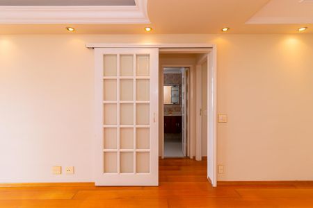Apartamento à venda com 67m², 2 quartos e 1 vagaSala