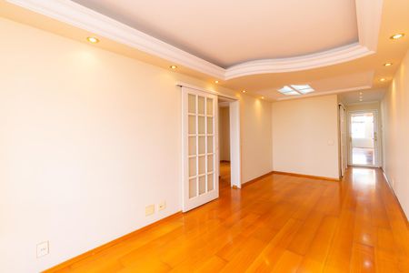 Apartamento à venda com 67m², 2 quartos e 1 vagaSala