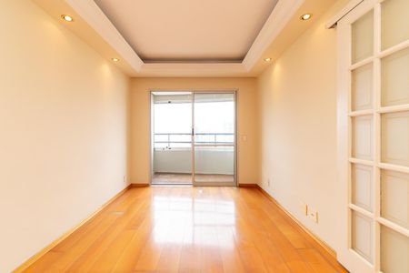 Apartamento à venda com 67m², 2 quartos e 1 vagaSala