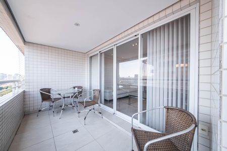 Apartamento à venda com 117m², 3 quartos e 2 vagasVaranda