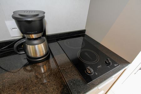 Apartamento à venda com 27m², 1 quarto e sem vaga Apartamento à venda com 27m², 1 quarto e sem vagaCooktop e Cafeteira Elétrica