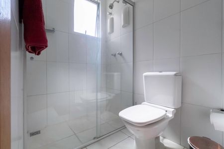 Apartamento à venda com 100m², 3 quartos e 2 vagas Apartamento à venda com 100m², 3 quartos e 2 vagasBanheiro da suíte