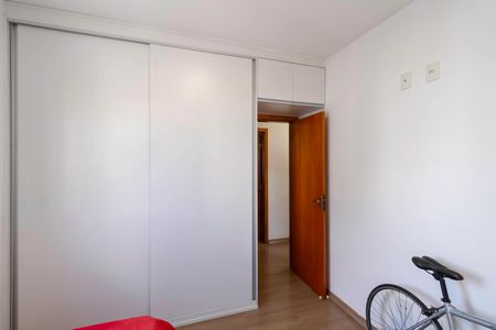 Apartamento à venda com 100m², 3 quartos e 2 vagas Apartamento à venda com 100m², 3 quartos e 2 vagasQuarto 2