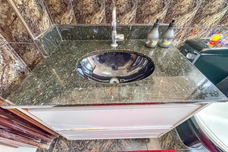 Apartamento à venda com 69m², 2 quartos e 1 vaga Apartamento à venda com 69m², 2 quartos e 1 vagaBanheiro Social