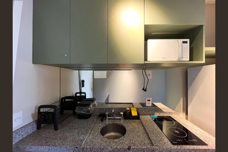 Apartamento para alugar com 28m², 1 quarto e sem vaga Apartamento para alugar com 28m², 1 quarto e sem vagaStudio